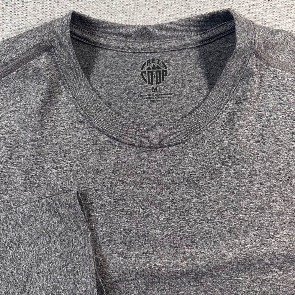 REI Co-op Shirt Mens M Gray Long Sleeve Base Layer Lightweight Crew Athletic Fit